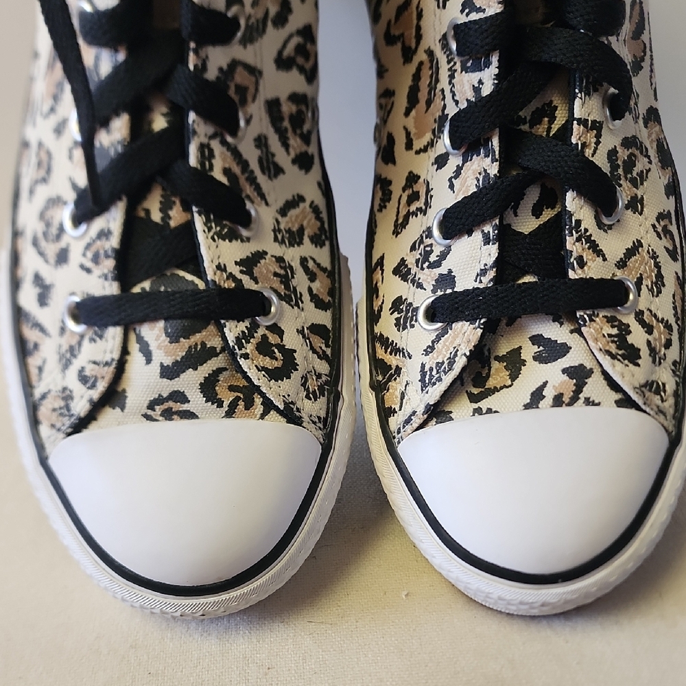 Converse All Star Chuck Taylor, Women's Wild Leopard High-Tops.☆❤️☆ - Picture 3 of 14